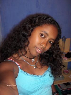 elle est belle